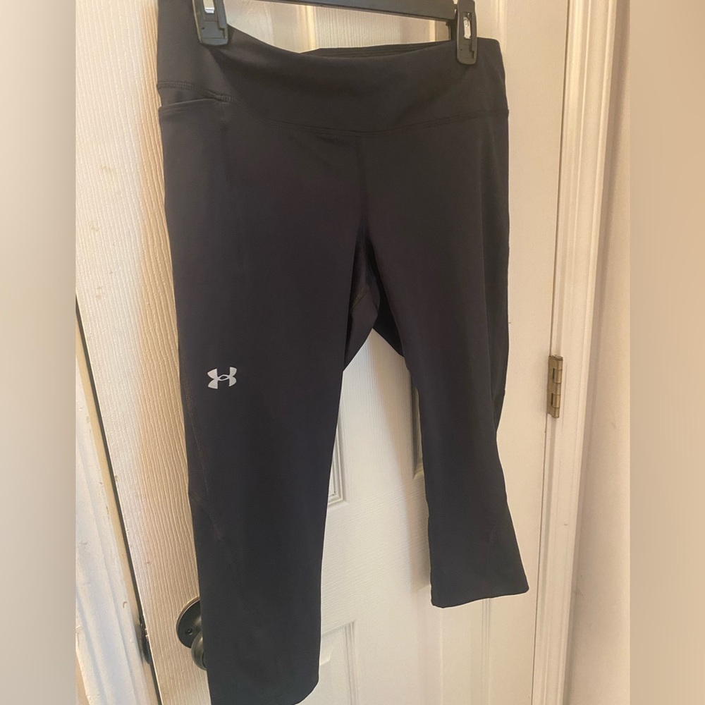 Under Armour Women’s HeatGear athletic pants, “performance fabric” XL